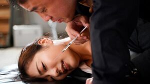 潜入してきた女捜査官を拘束し違法SEXドラッグでクスリ漬けにして中出しで輪姦してぶっ壊す半グレ集団